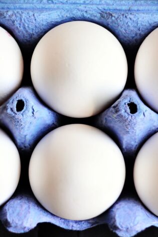Table White White Eggs